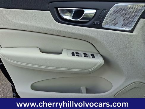 New 2026 Volvo XC60 B5 Ultra w/ Protection Package Premier image 9