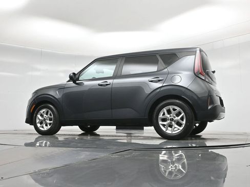 Used 2023 Kia Soul LX w/ Option Group 015 FWD image 50