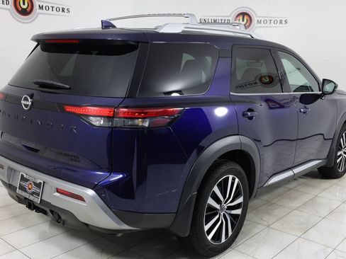 Used 2023 Nissan Pathfinder Platinum AWD/4WD image 3