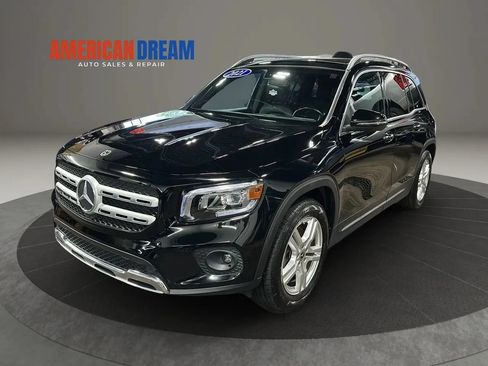 Used 2021 Mercedes-Benz GLB 250 4MATIC image 1