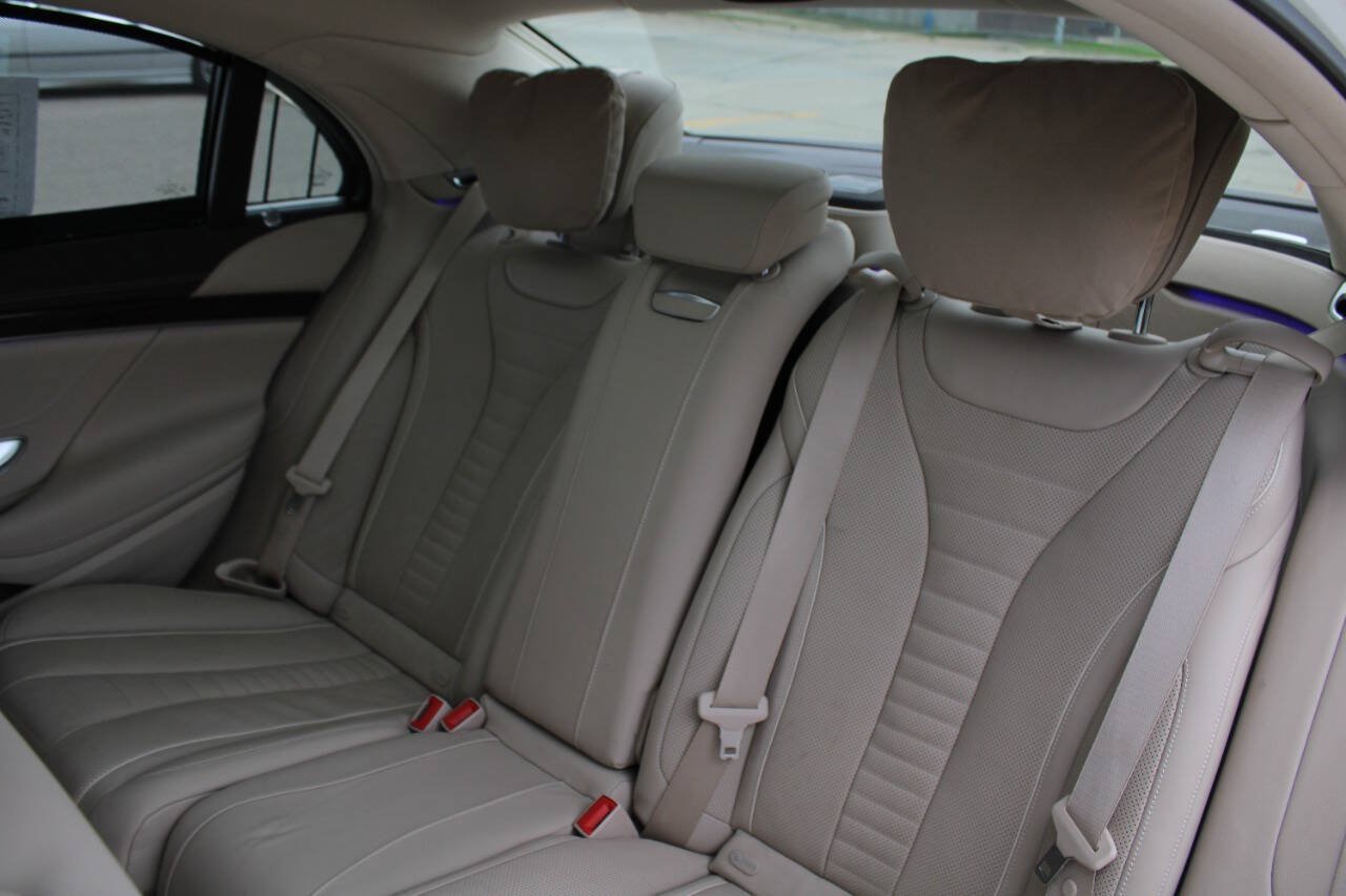 Used 2017 Mercedes-Benz S 550 4MATIC Sedan image 17