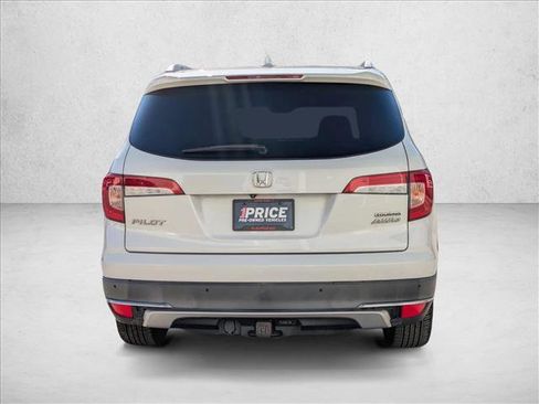 Used 2020 Honda Pilot Touring image 6