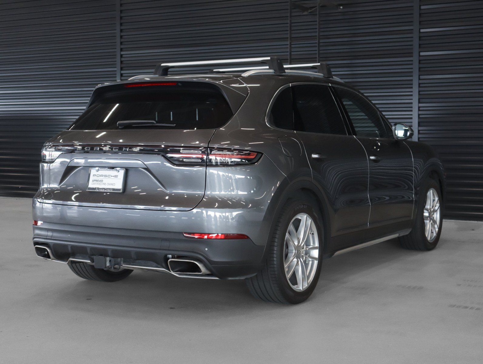 Certified 2023 Porsche Cayenne AWD/4WD image 10