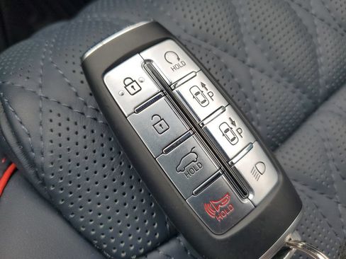 Used 2025 Genesis GV70 3.5T Sport w/ Sport Advanced Package AWD/4WD image 24