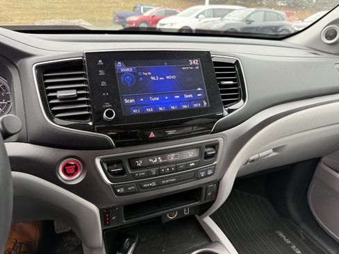 Used 2023 Honda Ridgeline RTL image 11