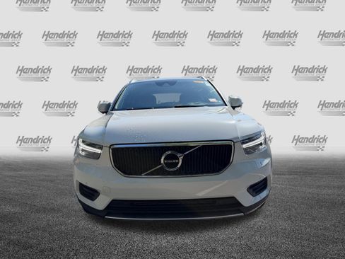 Used 2020 Volvo XC40 T5 Momentum AWD/4WD image 3