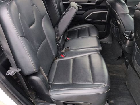 Used 2022 Kia Telluride LX image 18