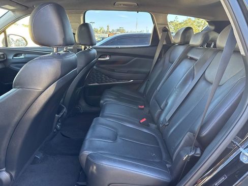 Used 2019 Hyundai Santa Fe SEL w/ Cargo Package image 16