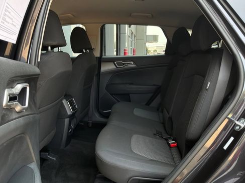 Used 2026 Kia Sportage LX FWD image 11
