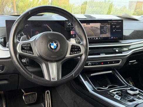 Used 2024 BMW X7 xDrive40i w/ M Sport Package image 28