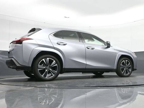 Used 2025 Lexus UX 300h AWD w/ Accessory Package (Z1) image 35