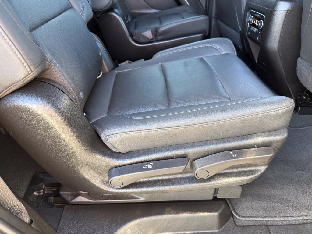Used 2021 Chevrolet Tahoe LT w/ LT Signature Package RWD image 40