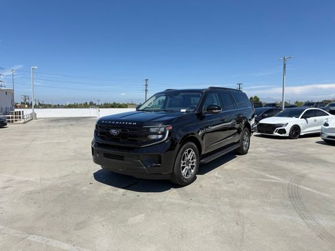 Used 2025 Ford Expedition Max Active RWD image 1