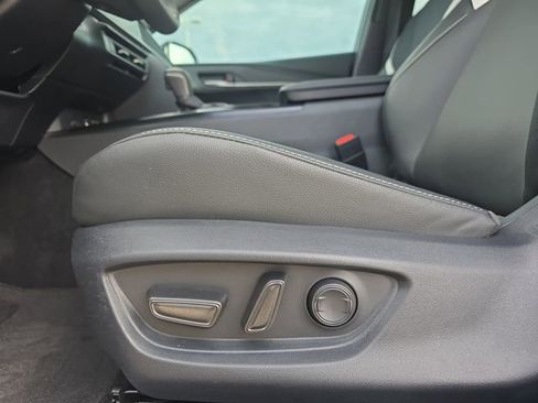 Certified 2025 Toyota Camry SE image 28