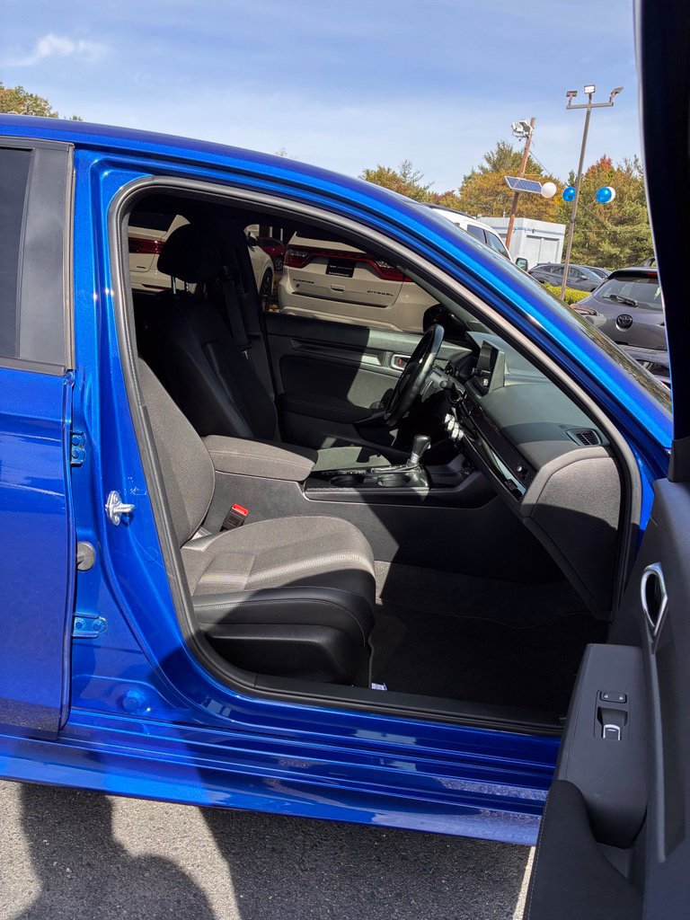 Used 2023 Honda Civic Sport image 17
