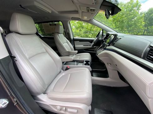 Used 2023 Honda Odyssey Touring image 34