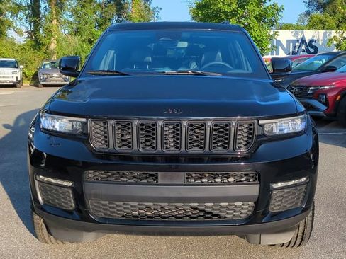 Used 2024 Jeep Grand Cherokee L Limited w/ Black Appearance Package RWD image 7