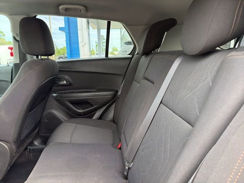 Used 2017 Chevrolet Trax LT image 8