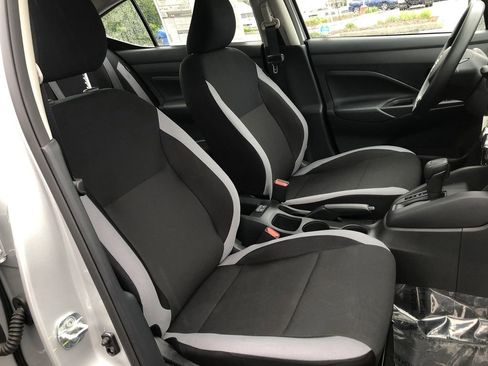 Certified 2025 Nissan Versa S w/ Trunk Package image 18