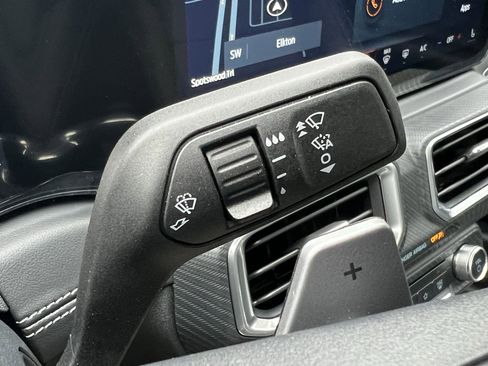 Used 2025 Ford Mustang GT Premium image 28