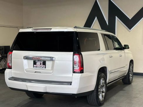Used 2015 GMC Yukon XL Denali w/ Premium Package image 4
