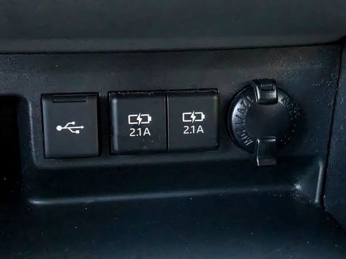 Used 2021 Toyota Highlander Platinum AWD/4WD image 37