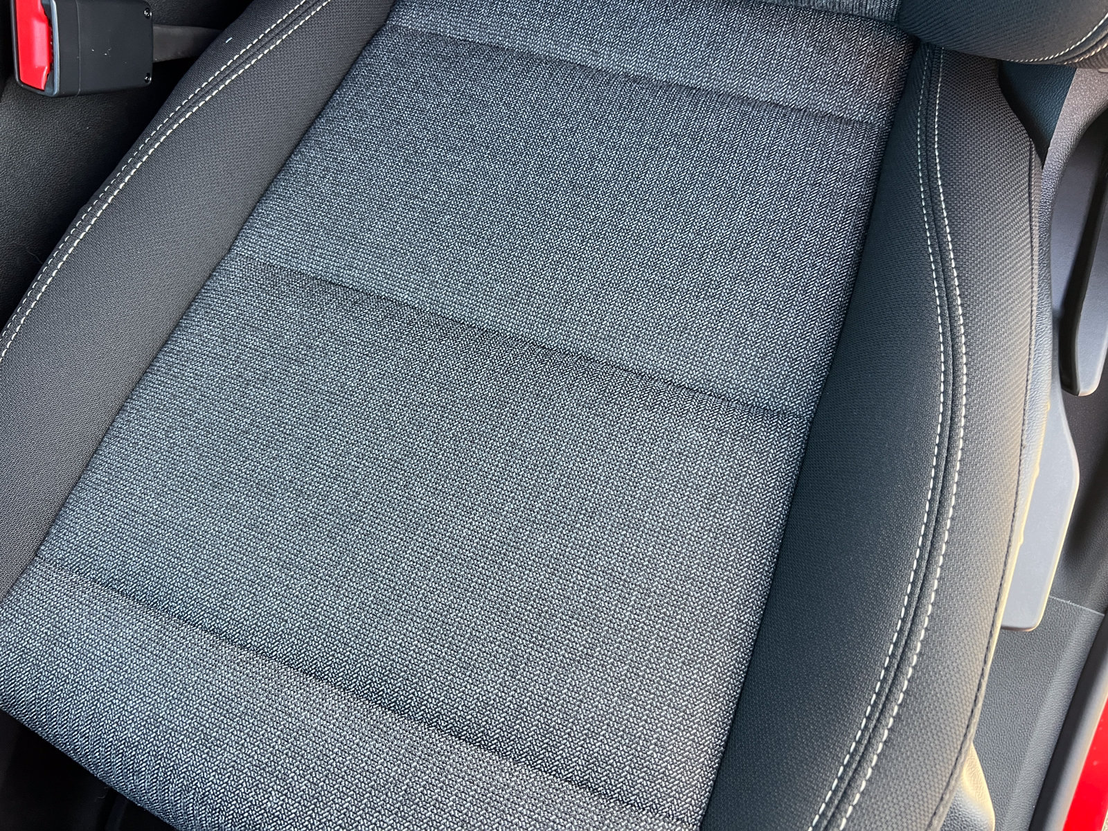 New 2027 GMC Terrain Elevation w/ LPO, Floor Liner Package AWD/4WD image 9