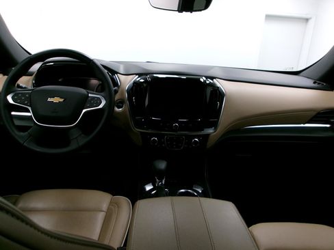 Used 2023 Chevrolet Traverse Premier w/ LPO, Floor Liner Package AWD/4WD image 12