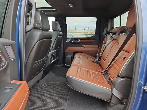 Used 2024 GMC Sierra 1500 Denali Ultimate AWD/4WD image 16
