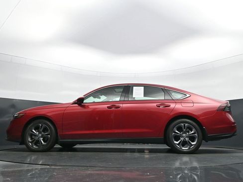 Used 2023 Honda Accord EX image 26