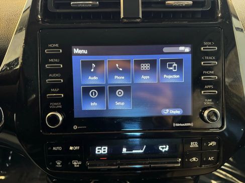 Used 2022 Toyota Prius AWD image 15