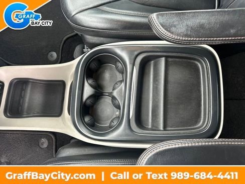 Used 2017 Chrysler Pacifica Touring-L w/ Tire & Wheel Group image 24