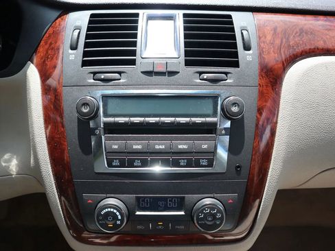 Used 2007 Cadillac DTS Luxury I image 20