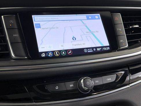 Used 2024 Buick Enclave Avenir AWD/4WD image 57