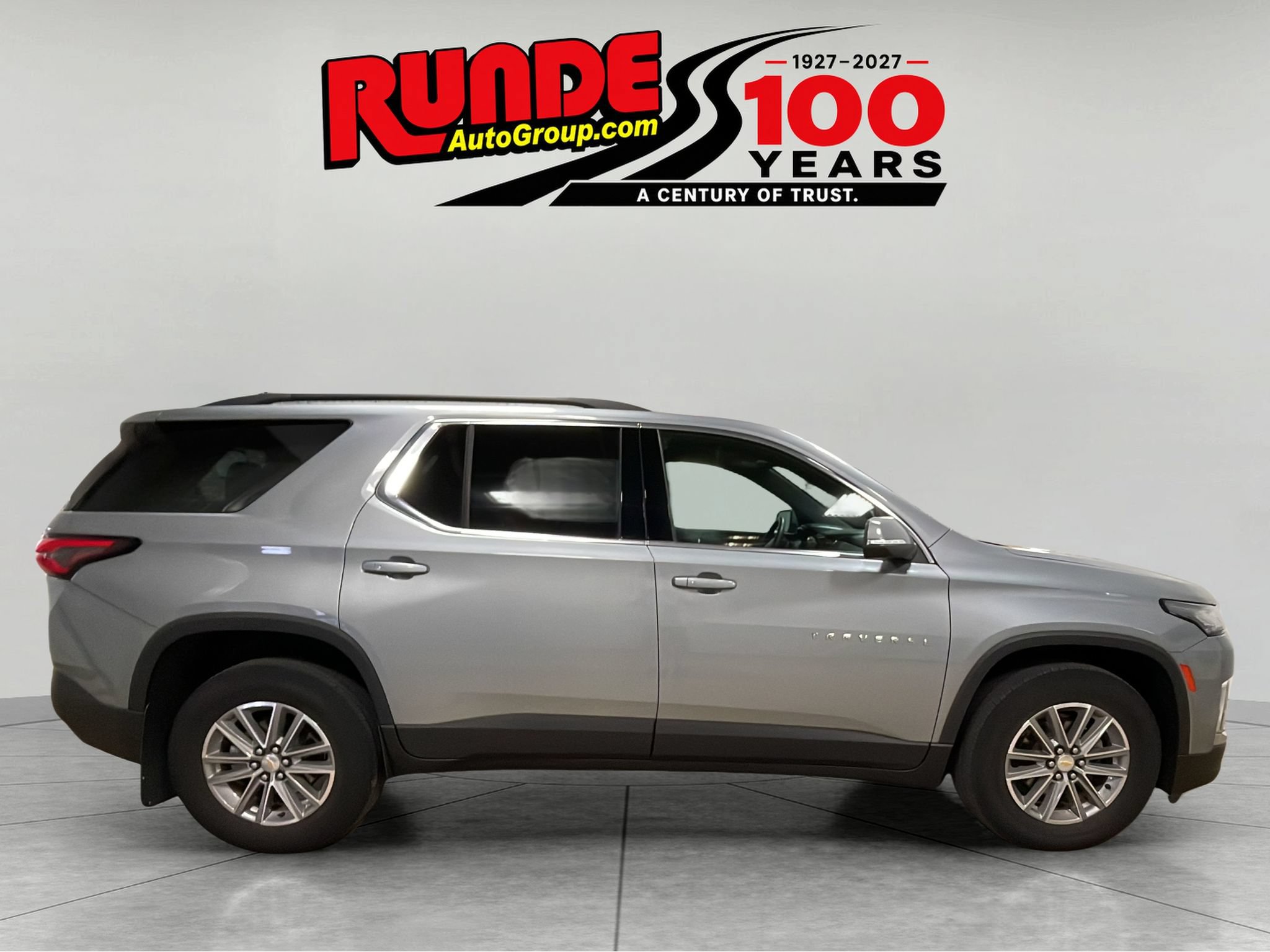 Used 2023 Chevrolet Traverse LT AWD/4WD image 6