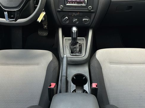 Used 2017 Volkswagen Jetta S FWD image 20