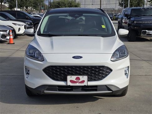 Used 2022 Ford Escape SEL image 2