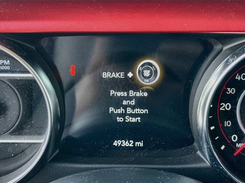 Used 2022 Jeep Wrangler Unlimited Rubicon w/ LED Lighting Group AWD/4WD image 13