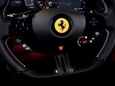Certified 2025 Ferrari Roma Spider RWD image 36