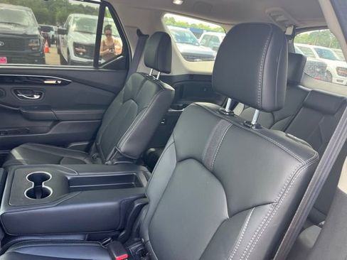 Used 2024 Honda Pilot Touring image 24