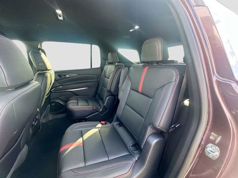 New 2026 Chevrolet Traverse RS image 24