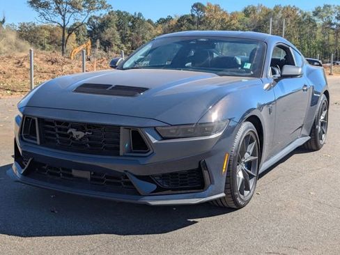 New 2025 Ford Mustang Dark Horse image 7