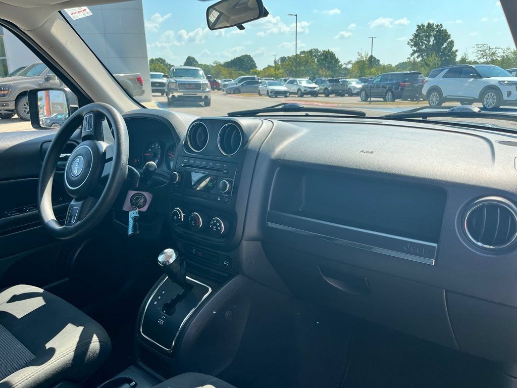 Used 2012 Jeep Patriot Sport w/ PWR Value Group FWD image 16