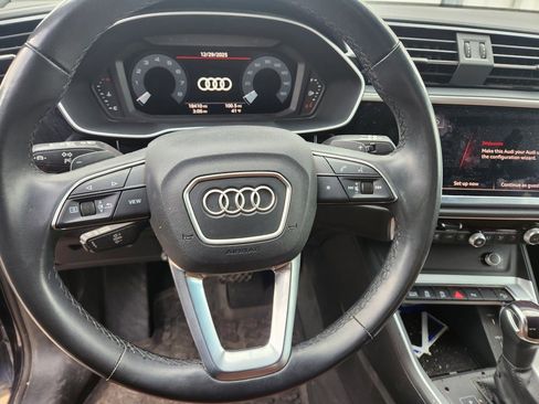 Used 2022 Audi Q3 2.0T Premium w/ Convenience Package image 14