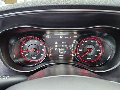 Used 2018 Dodge Charger SXT w/ Blacktop Package image 3