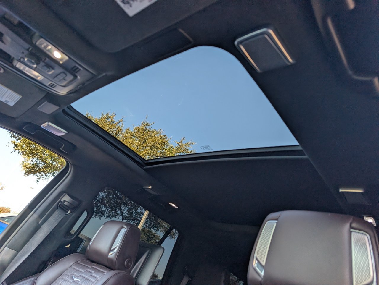 Used 2023 Cadillac Escalade Sport Platinum w/ LPO, Floor Liner Package AWD/4WD image 26