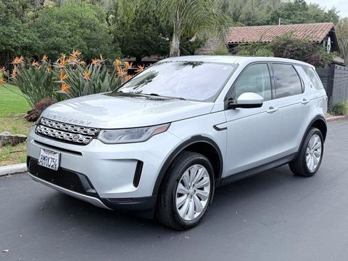 Used 2020 Land Rover Discovery Sport SE image 1