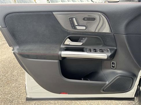 Certified 2022 Mercedes-Benz GLA 250 4MATIC image 17