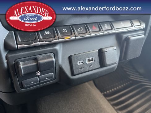 Used 2024 Chevrolet Silverado 1500 Custom Trail Boss image 28