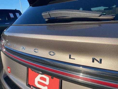 Used 2020 Lincoln Nautilus Reserve image 43